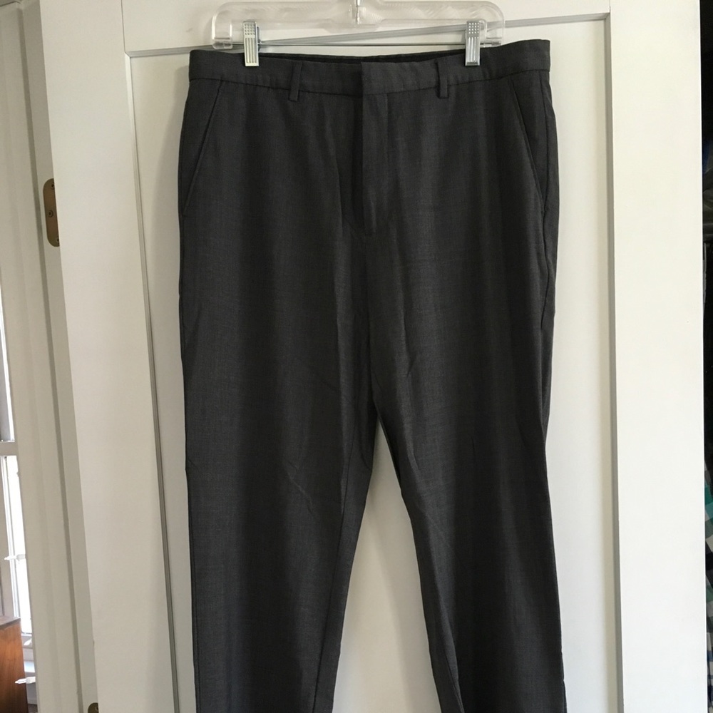 Like new men’s dress pants.